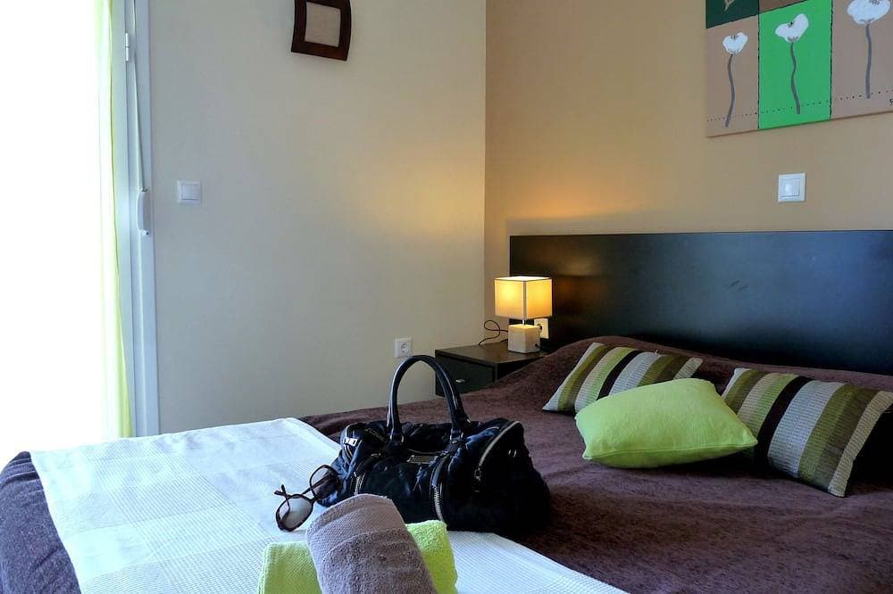 Foto 4 von 30: Moderne Villa für 1 bis 6 Personen, privater Pool, schöne Aussicht auf das Meer und die Berge