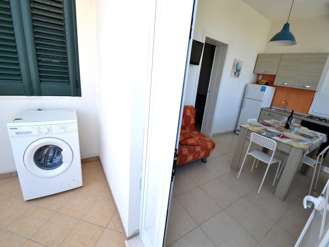 Foto 5 von 19: Dreizimmerwohnung mit Klimaanlage im ersten Stock - Torre dell'Orso