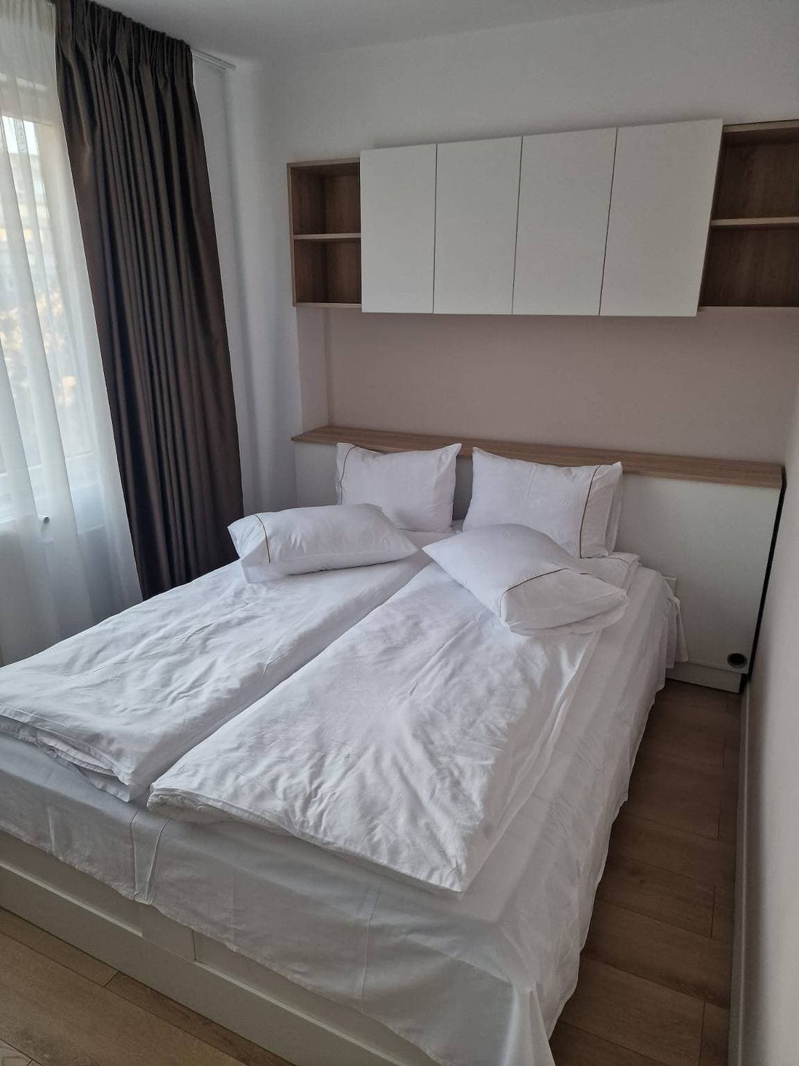 Foto 8 von 10: Gelbe Wohnung - Cismigiu-Gärten