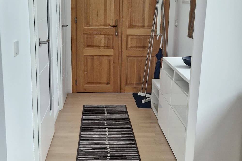 Foto 13 von 19: Moderne ca. 100 m² Altbauwohnung in zentraler Hofruhelage!