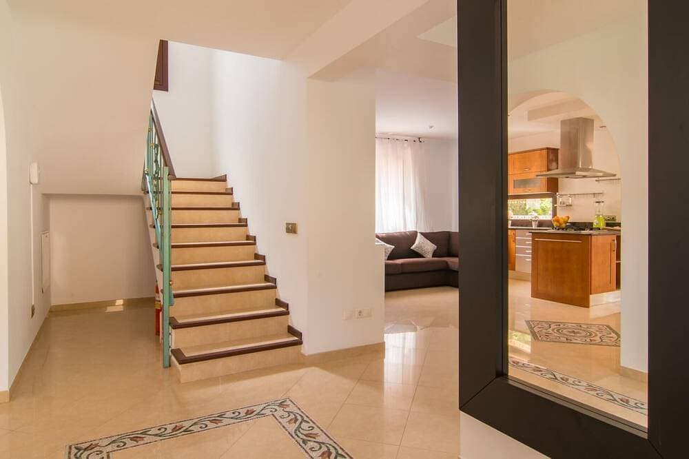 Foto 4 von 30: Gemütliches Haus in Cala Ratjada mit privatem Swimmingpool (innen oder außen.