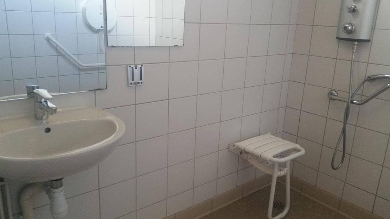 Foto 9 von 9: Triple Room - Disability Access
