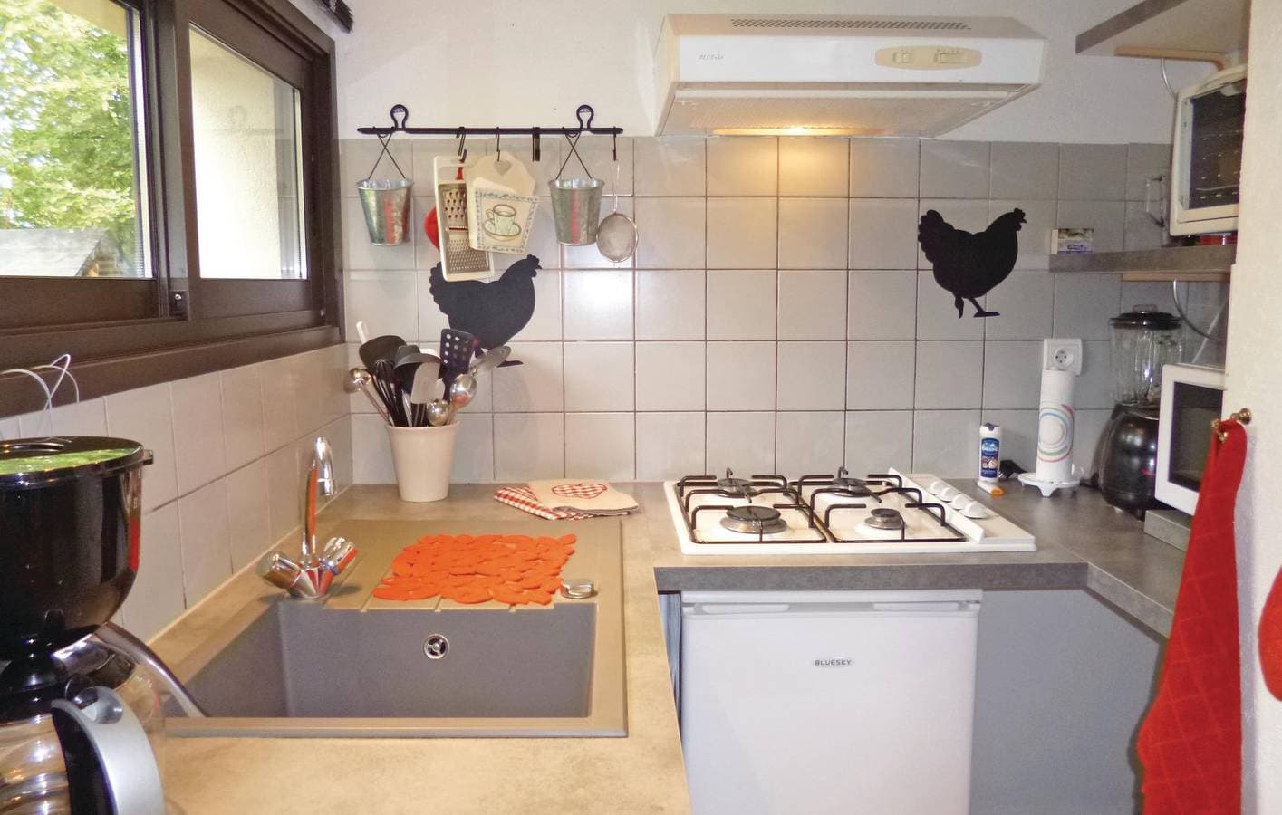 Foto 9 von 27: Gemütliche Gartenwohnung in der Nähe des Stadtzentrums mit TV und Parkplatz