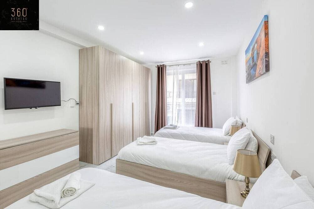 Foto 2 von 30: Beautiful, spacious Apt with BBQ & private terrace