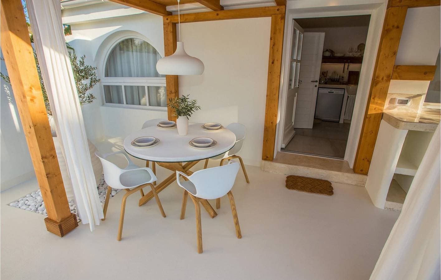 Foto 10 von 24: Gemütliche 2-Zimmer-Wohnung mit Pool, WLAN und Terrasse in Kadumi