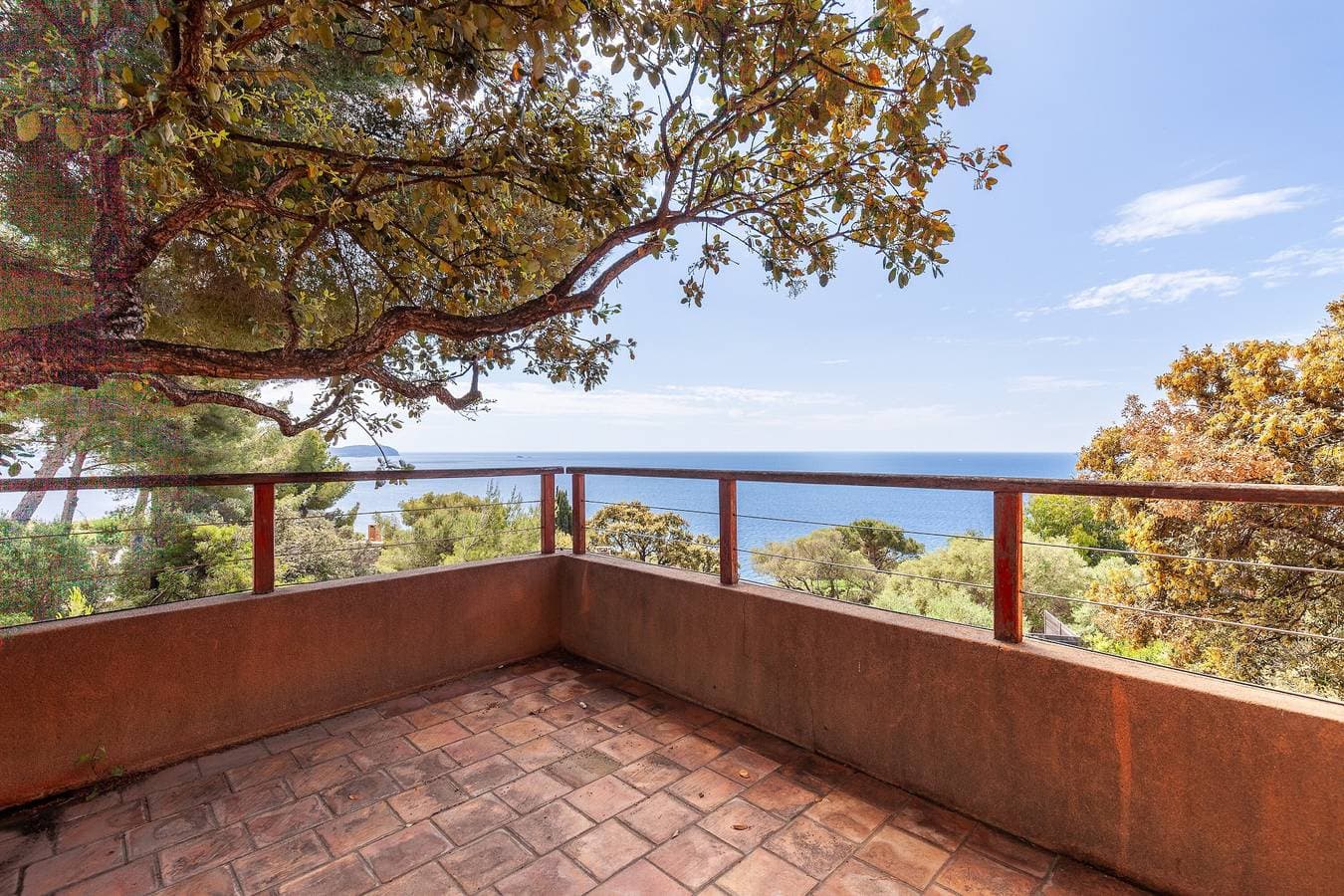 Foto 4 von 24: Ferienhaus 'Catherine Vue Mer Et Terrasse' mit Meerblick, privater Terrasse und WLAN