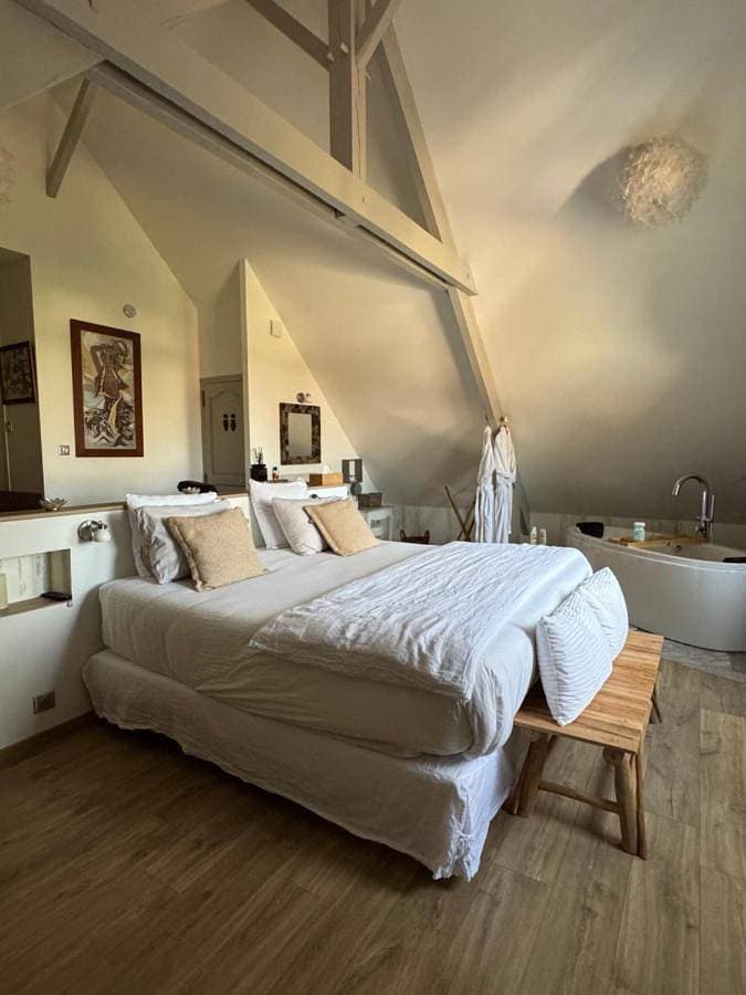 Foto 3 von 16: Double Room with Private Bathroom
