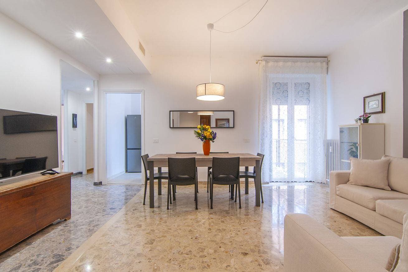 Foto 7 von 44: Ferienwohnung für 4 Personen mit Balkon/Terrasse