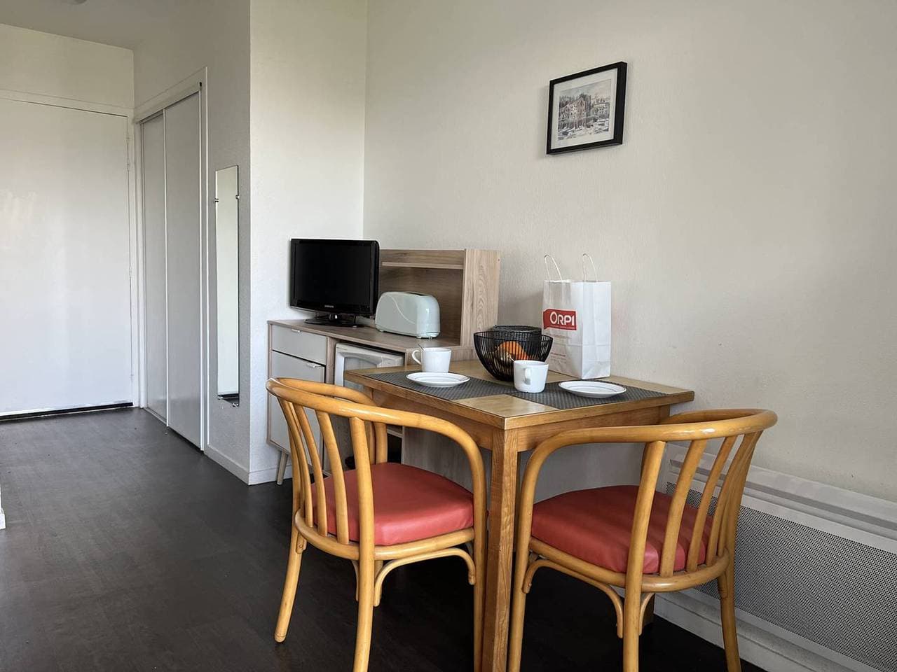 Foto 6 von 11: Zentrales Studio in Cambo mit Terrasse und Parkplatz, Haustiere erlaubt