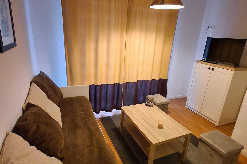 Foto 5 von 13: Charming apartment with swimming pool