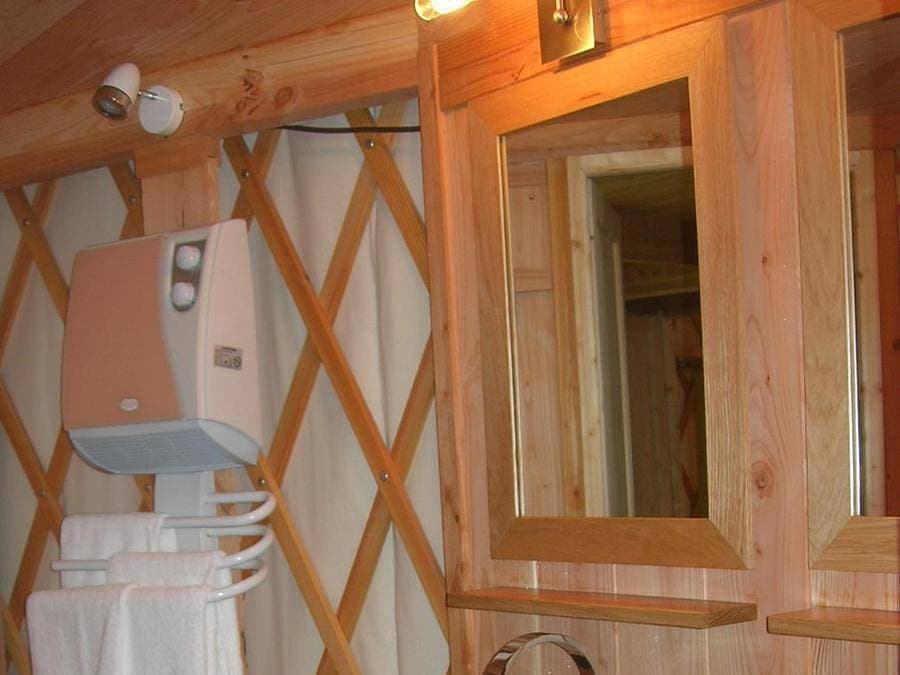 Foto 11 von 60: Camping Les Hauts d'Albas - Unterkunft 2 personen - Moderne Jurte inbegriffen möglich 4 Personen gegen Aufpreis beim Campingplatz