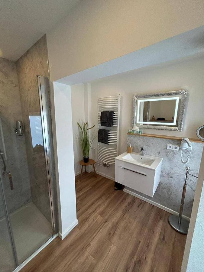 Foto 5 von 18: Two-Bedroom Apartment