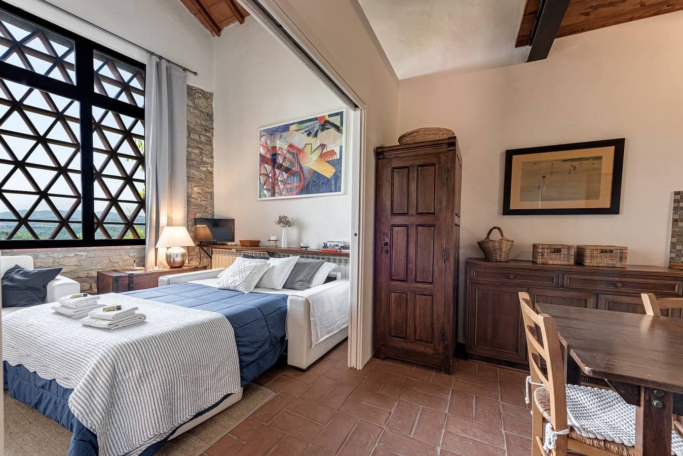 Foto 11 von 36: Ferienwohnung „Fienile“ mit privater Terrasse, WLAN und Klimaanlage