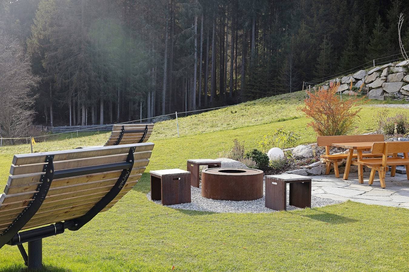 Foto 10 von 28: Ferienwohnung 'Lärche' mit Bergblick, Gemeinschaftsterrasse und Wi-Fi