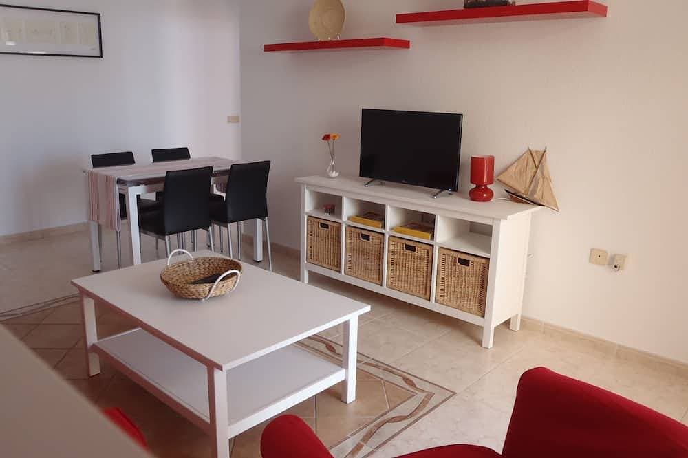 Foto 9 von 29: Geräumige, große Terrasse, sonnig, gratis WLAN, Meer, 250 m. vom Strand entfernt