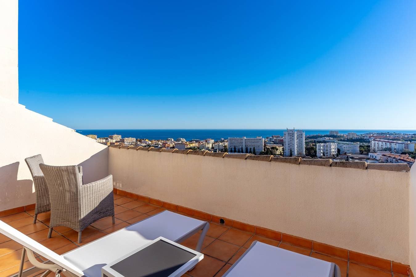 Foto 11 von 28: Duplex-Penthouse mit 4 Schlafzimmern und herrlichem Meerblick