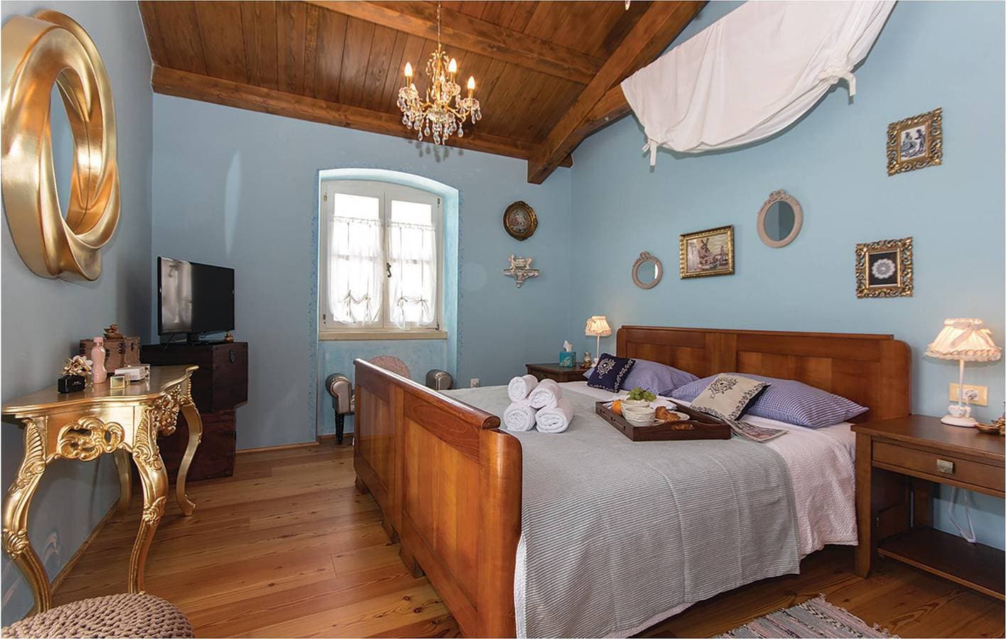 Foto 5 von 48: Gemütlich, 1,5 km von der Küste entfernt: WLAN, Pool, Terrasse und Parkplätze