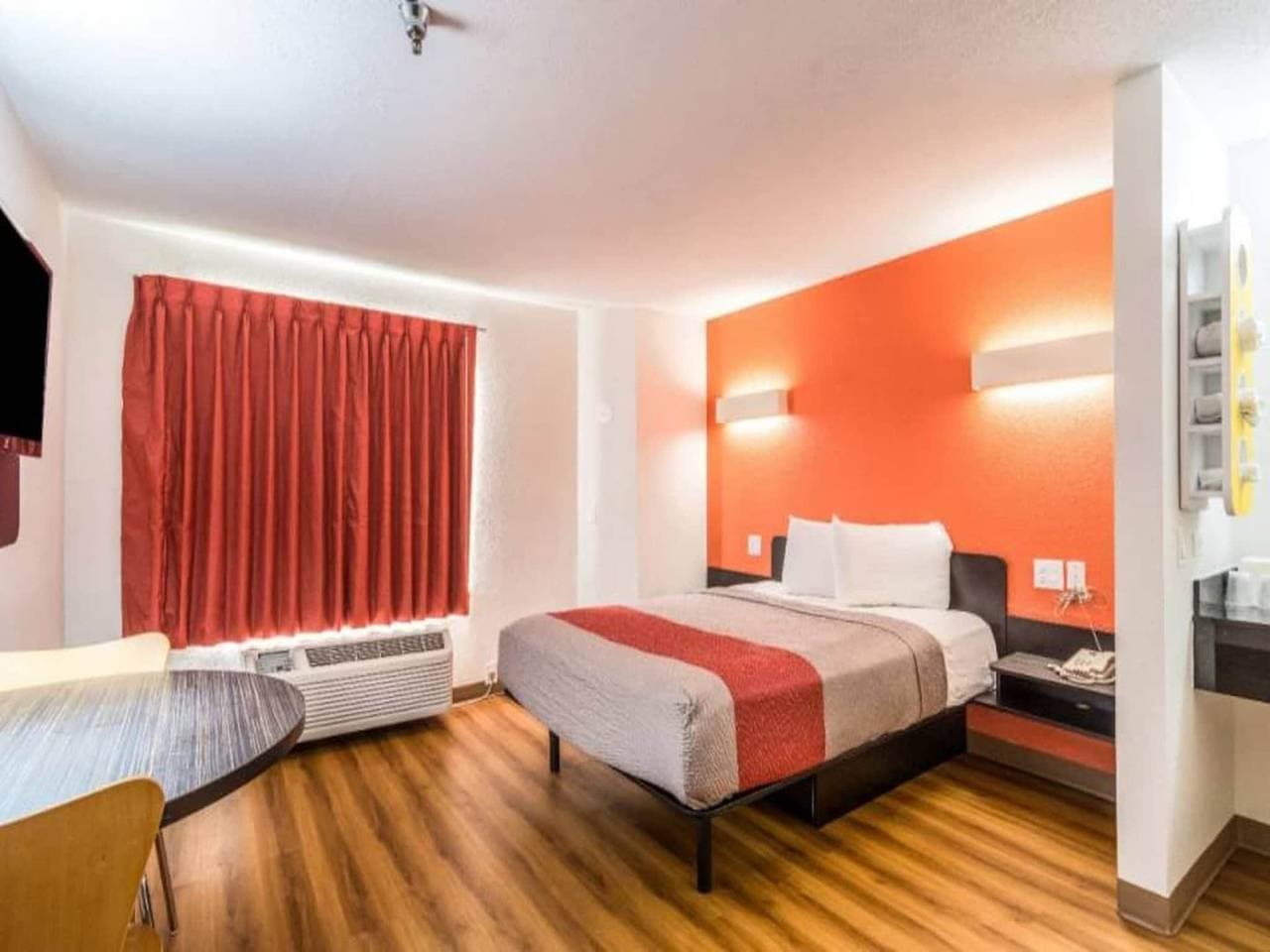 Foto 8 von 30: 1 Queensize-Bett | Nichtraucherzimmer