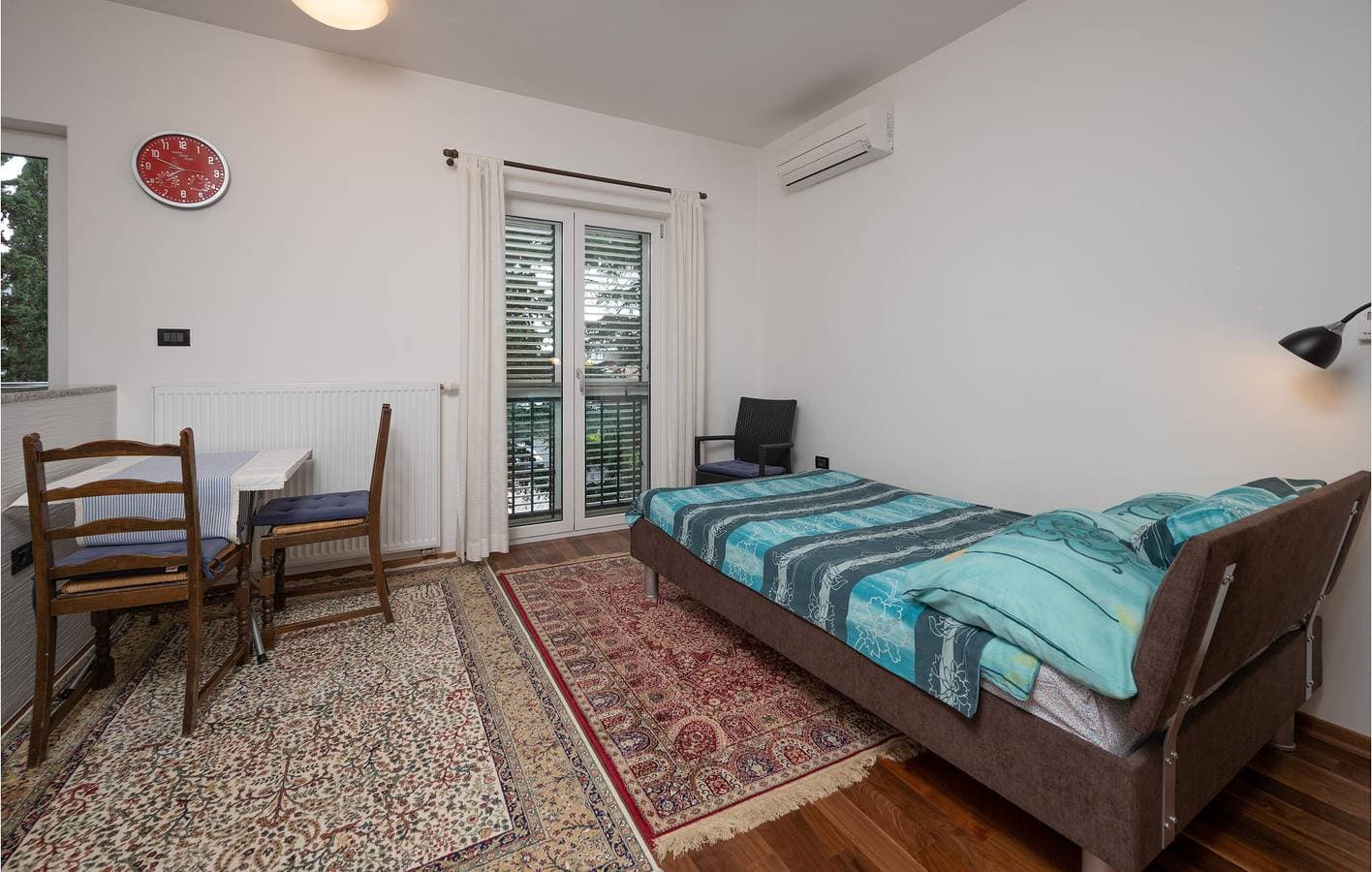 Foto 6 von 23: Ferienwohnung mit Panoramablick, Garage und WLAN, 2,5 km vom Strand entfernt
