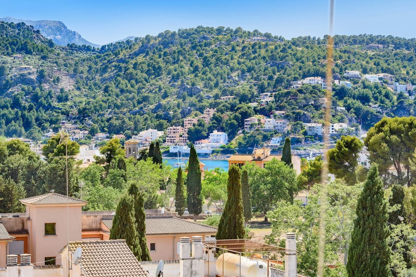 Foto 3 von 25: Fantastisches Apartment „Puerto Rico Port de Sóller“ mit Bergblick, Terrasse und WLAN