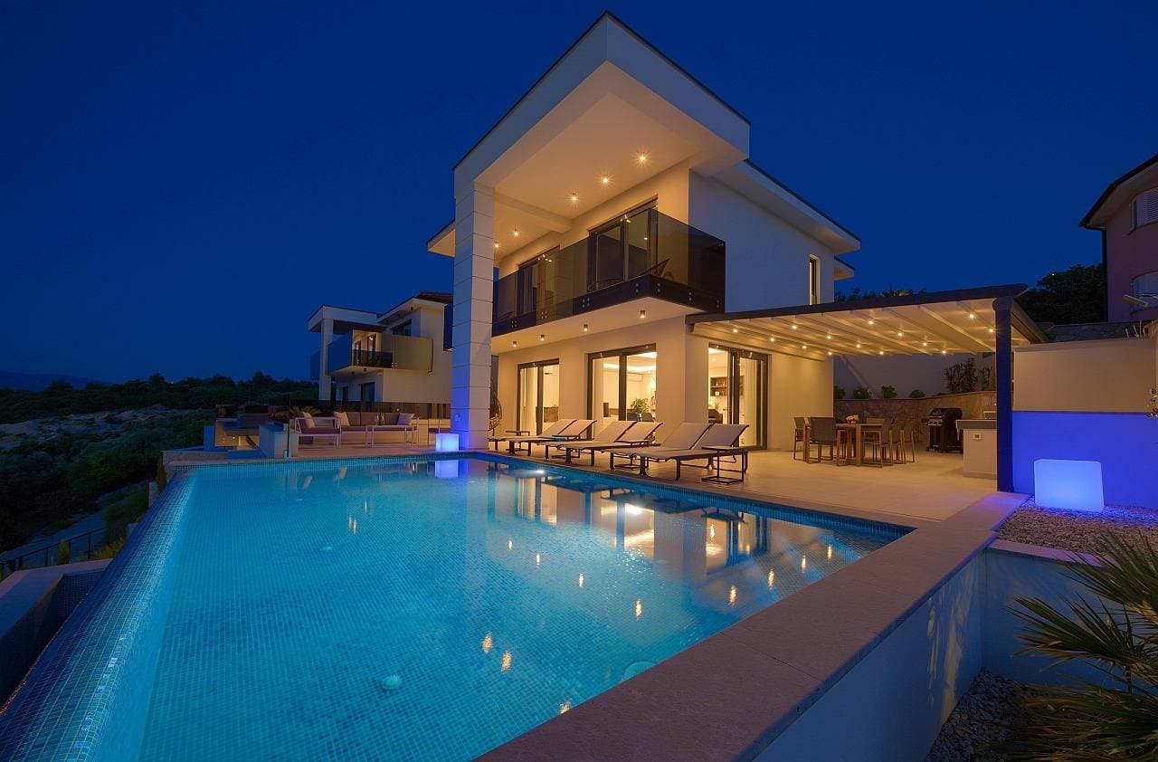 Villa Majestic mit Sauna und schöner Aussicht 1