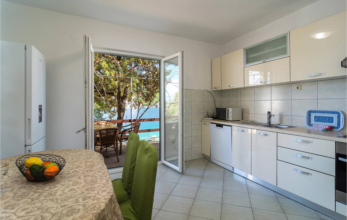 Foto 7 von 25: Urlaub am Meer: Gemütliche Ferienwohnung mit Terrasse und WLAN, nur 100 m von der Küste entfernt!
