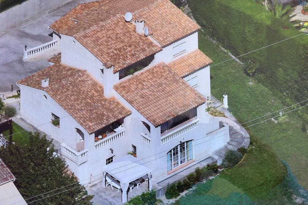 Foto 9 von 28: Klimatisiertes Studio Eg einer Villa, ruhige Lage, grüne Umgebung + Aussenterras
