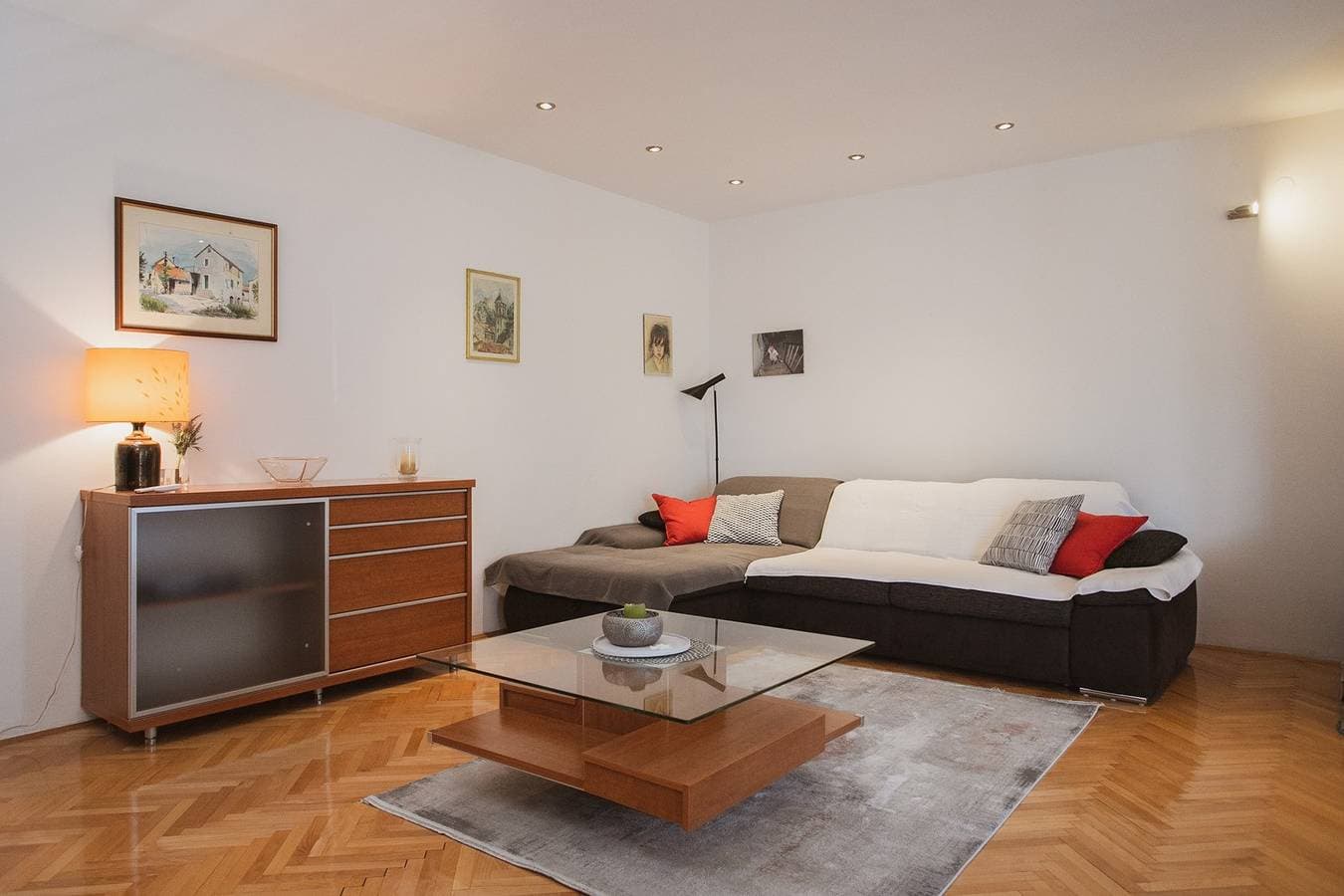Foto 8 von 33: Apartment mit Balkon in der Nähe von Split und Omiš