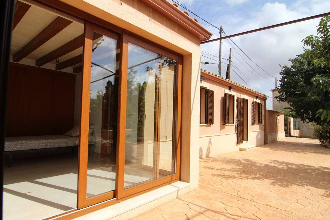 Foto 4 von 24: Three-Bedroom House