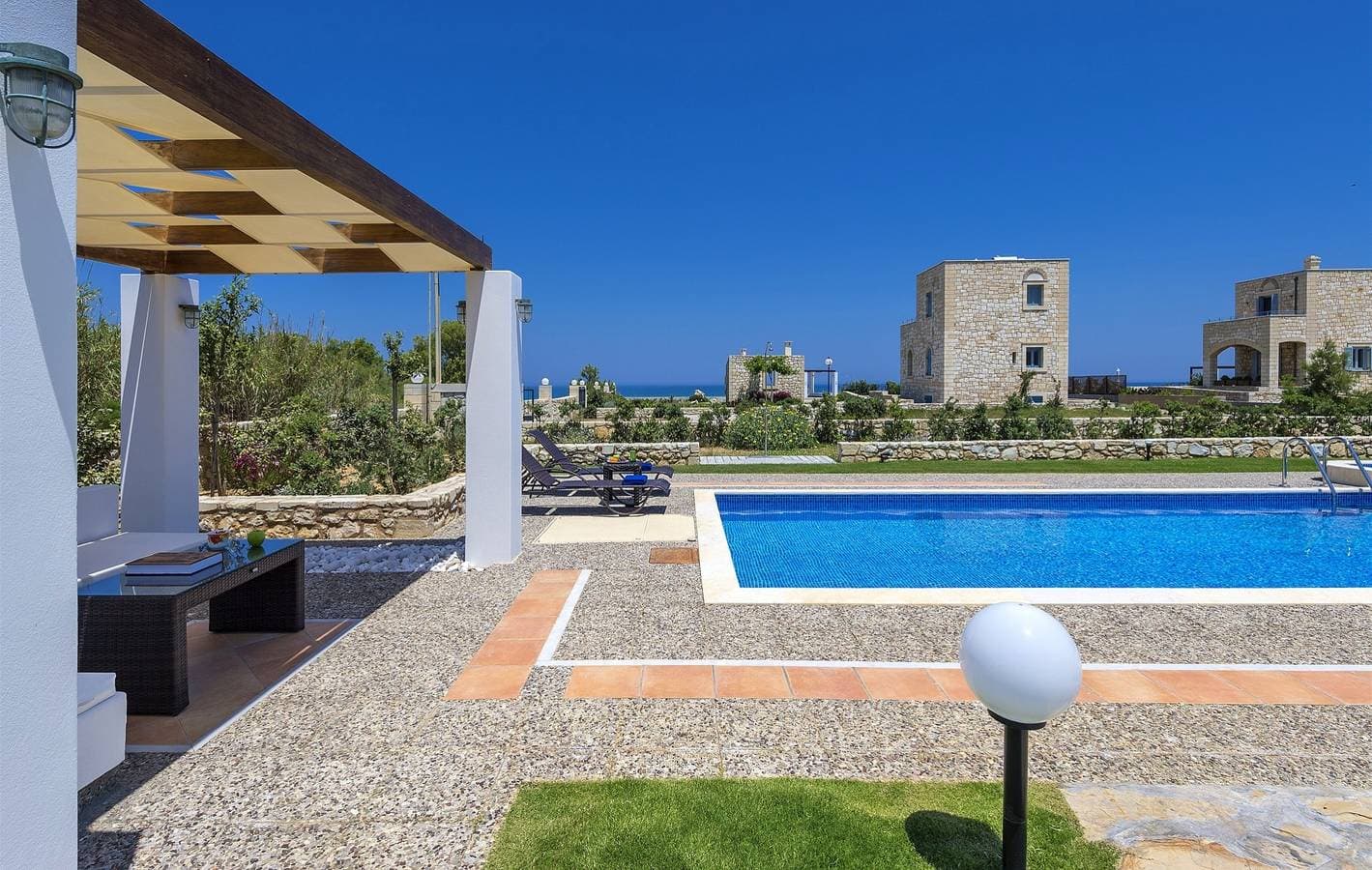 Foto 5 von 24: Villa für 8 Personen mit Balkon