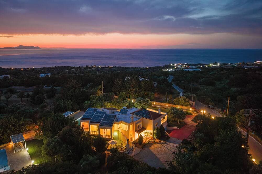 Foto 2 von 30: Villa Deleni - Private Pool, Sea Views & Gardens