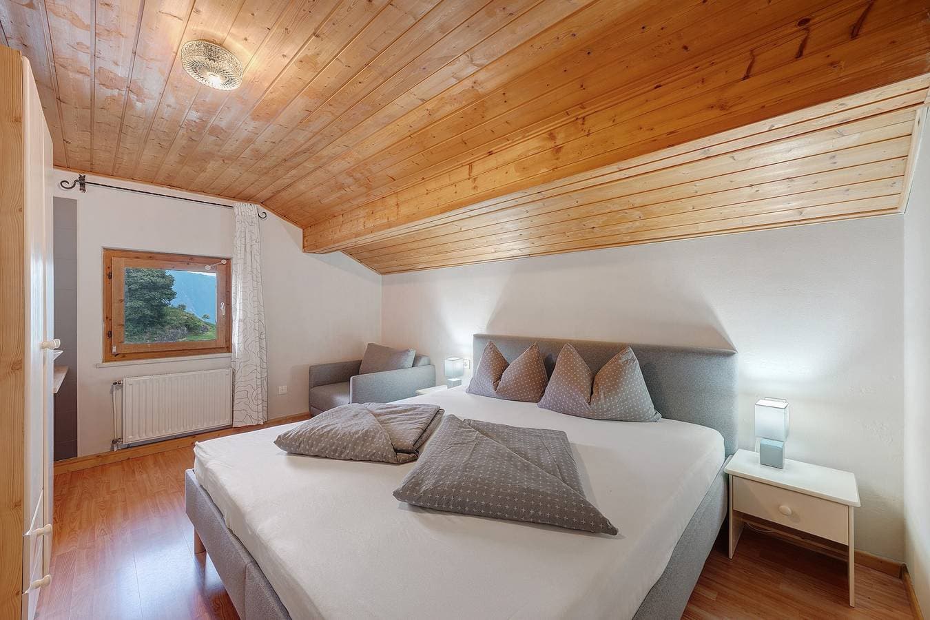 Ferienwohnung Bergblick-schlosshof 1