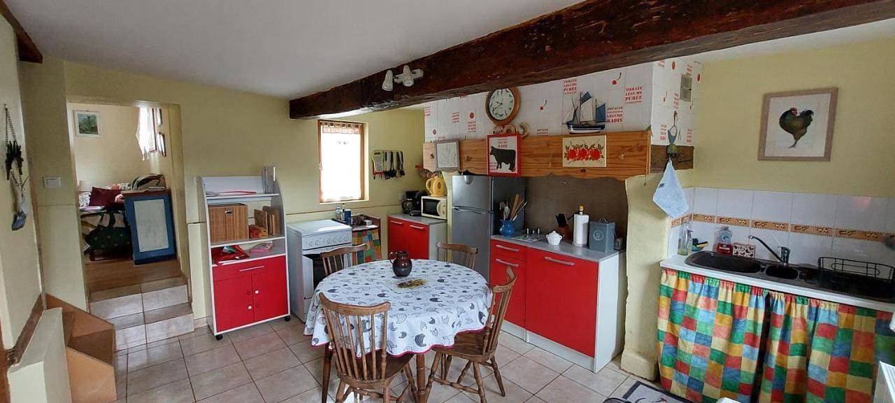 Foto 4 von 11: Two-Bedroom House