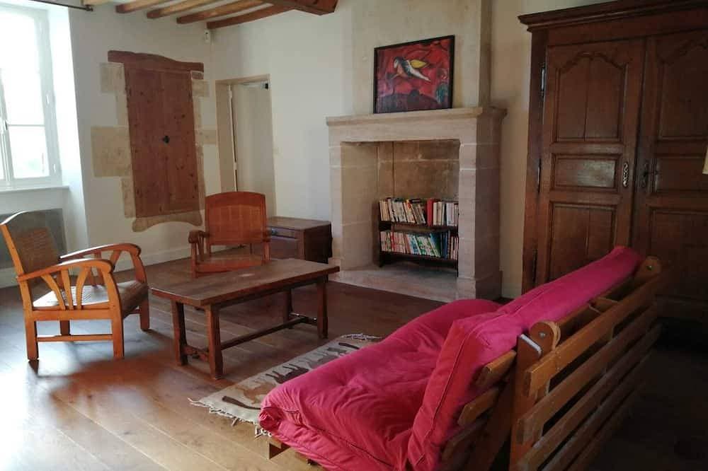 Foto 8 von 30: Maison de Campagne Avec Grand Jardin - Beaucoup de Cachet