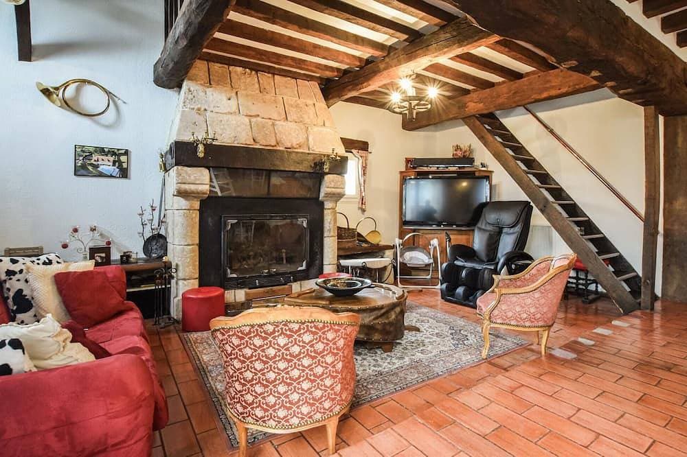 Foto 8 von 25: Maison avec piscine couverte