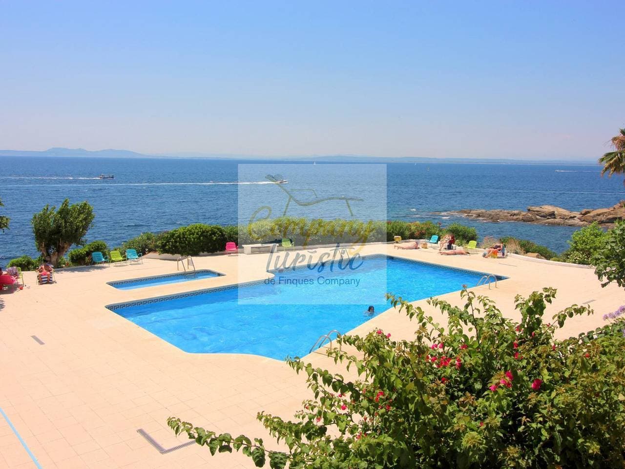 Apartment mit Meerblick und Gemeinschaftspool 1