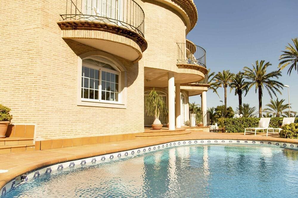 Luxusvilla nahe dem Strand in Cullera 1