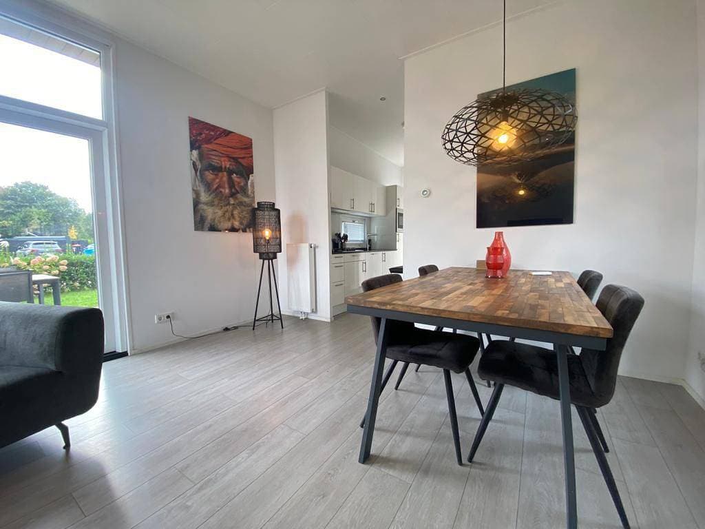 Foto 5 von 12: Freistehendes StaySmart Chalet 16c mit Garten, Terrasse & Parkplatz
