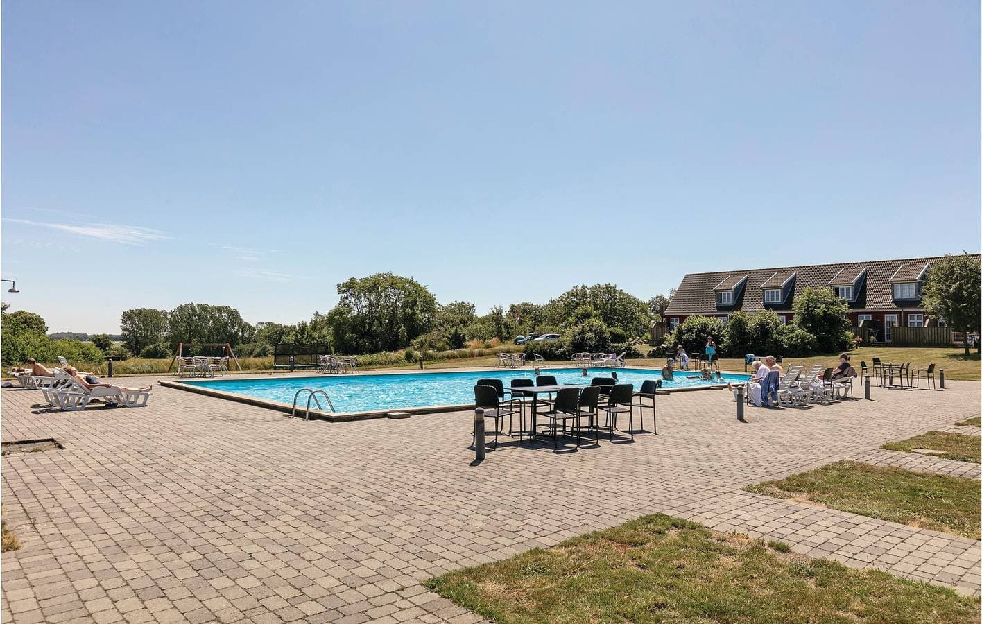 Foto 10 von 16: Ferienwohnung für 4 Personen mit Pool