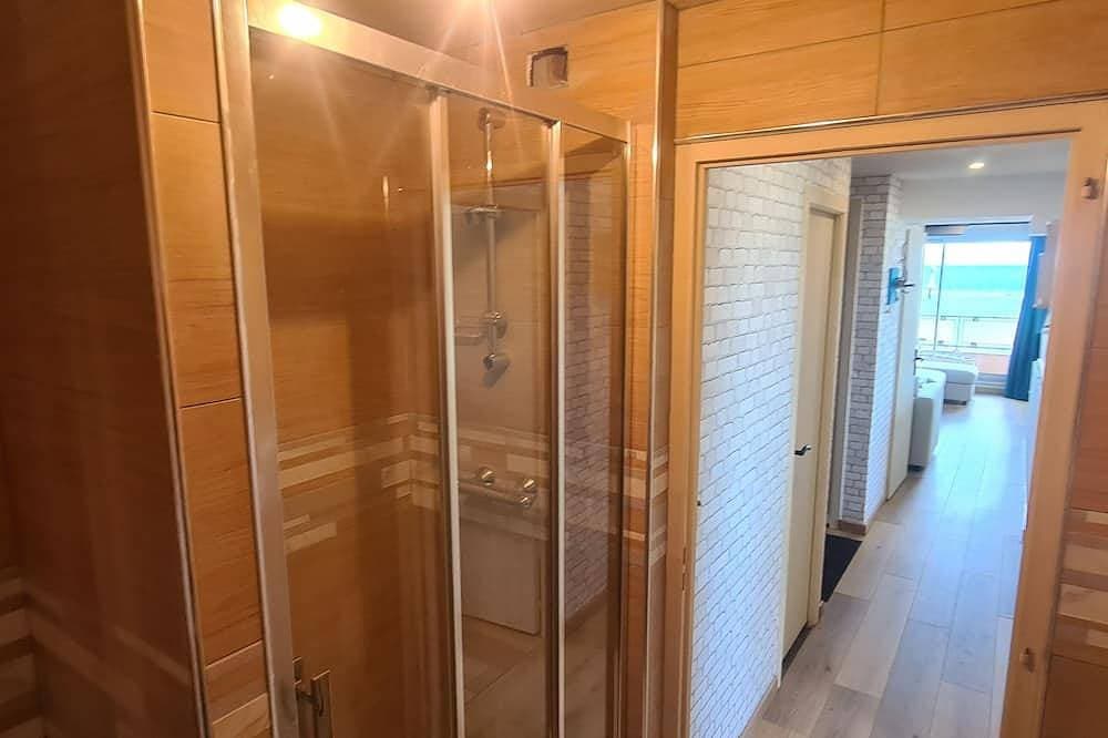 Foto 6 von 30: Le Panoramic - 180° sea view & port - Balcony - Elevator - Garage - Waterfront