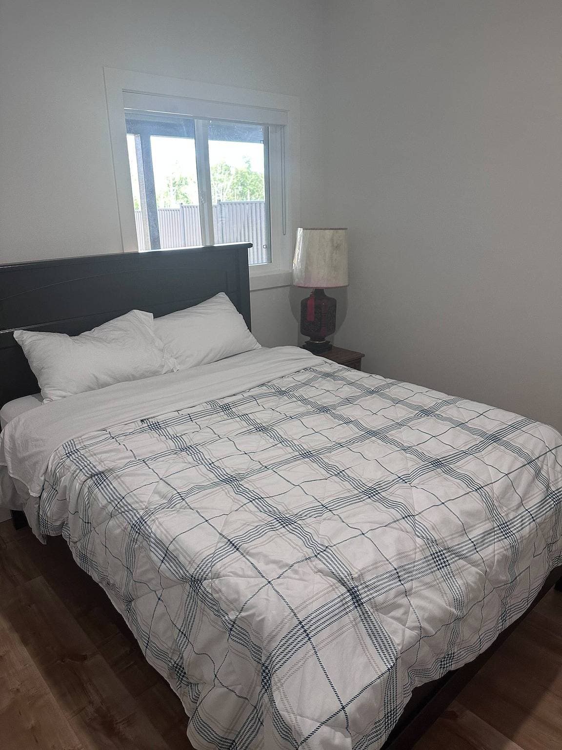Foto 13 von 20: 2 Schlafzimmer mit Wohnzimmer