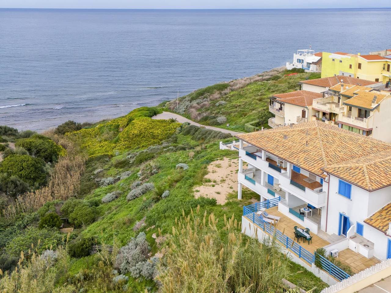 Modernes Zweifamilienhaus La Gabbianella 1