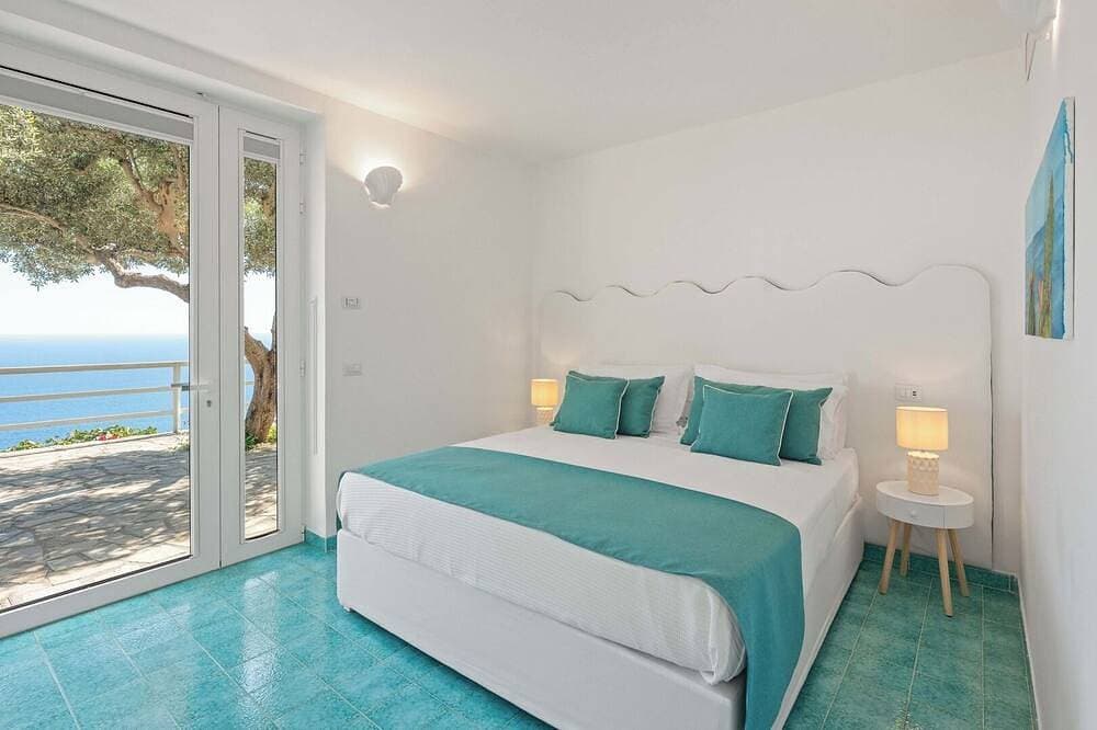 Foto 4 von 30: Villa Silenzio, Secluded Retreat with Sea Views