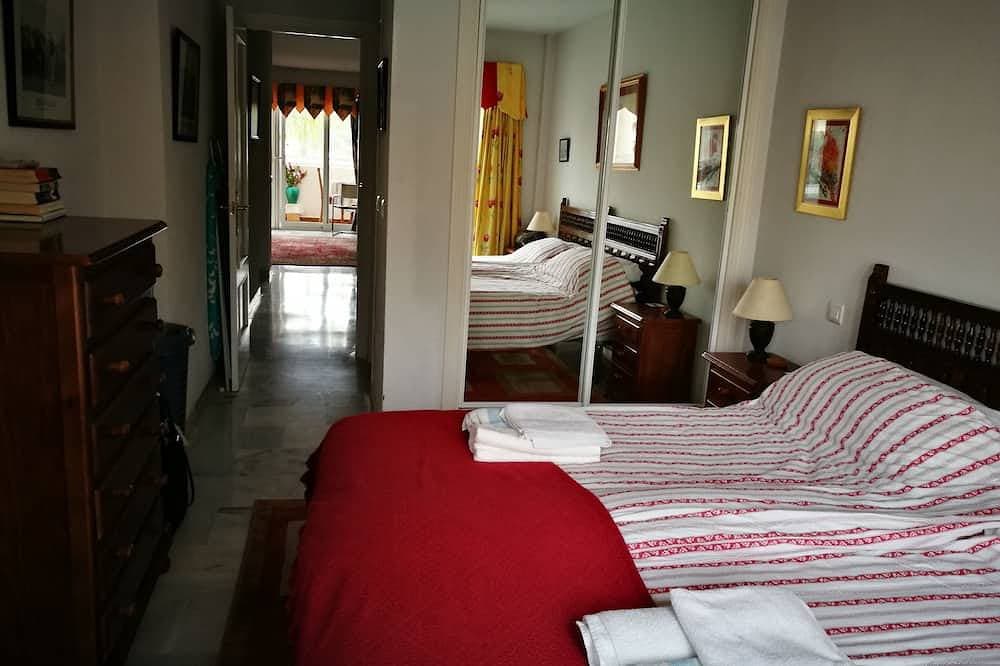 Foto 4 von 23: Ferienwohnung in Mijas Golf, 2 Schlafzimmer, 2 Badezimmer, offene Küche