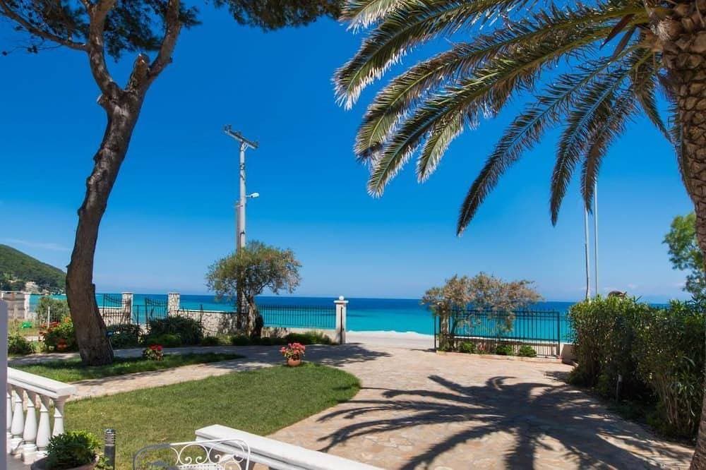 Eine unabhängige, voll ausgestattete Wohnung direkt am Meer. 1