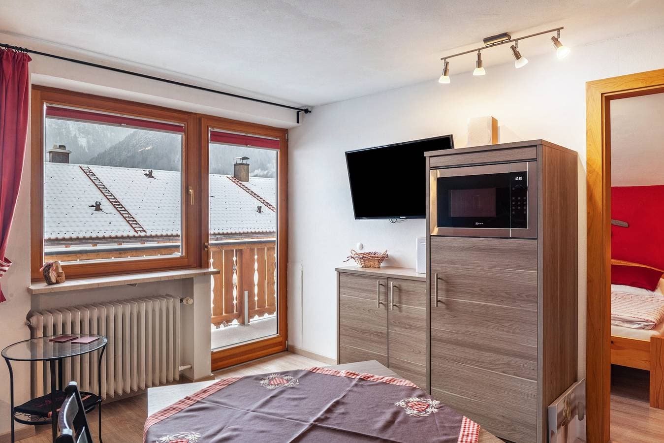 Foto 3 von 22: Ferienwohnung 'Barbara Jais' mit Bergblick, Balkon und WLAN