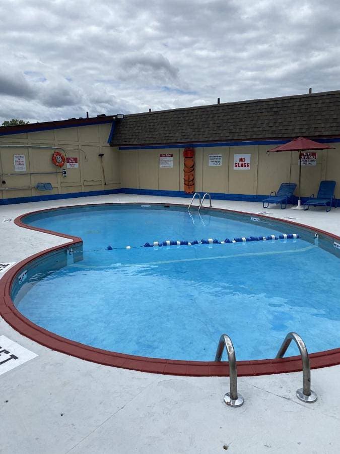 Rodeway Inn Auburn Hills - Detroit 1