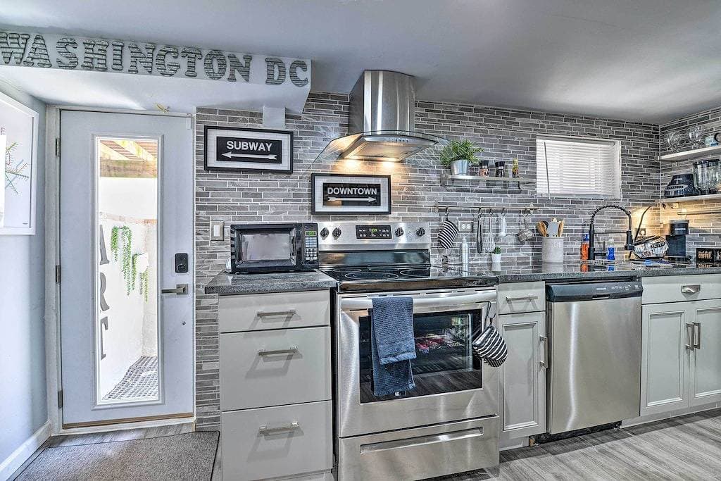 Foto 6 von 28: Stylish Dc Studio - 5 Mi to National Mall!
