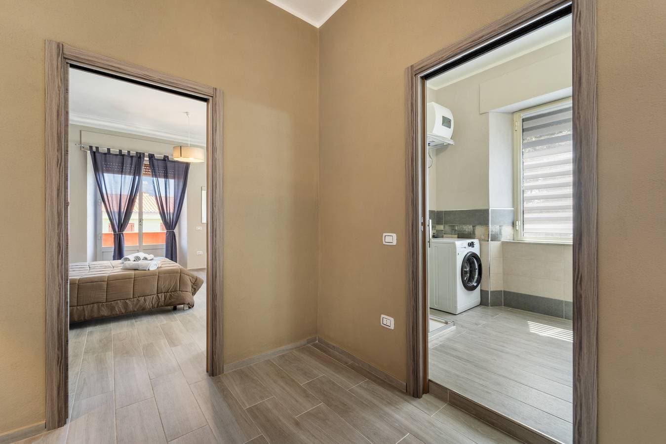 Foto 10 von 23: Ferienhaus 'Appartamento Elegante Carbonia' mit Balkon, WLAN und Klimaanlage