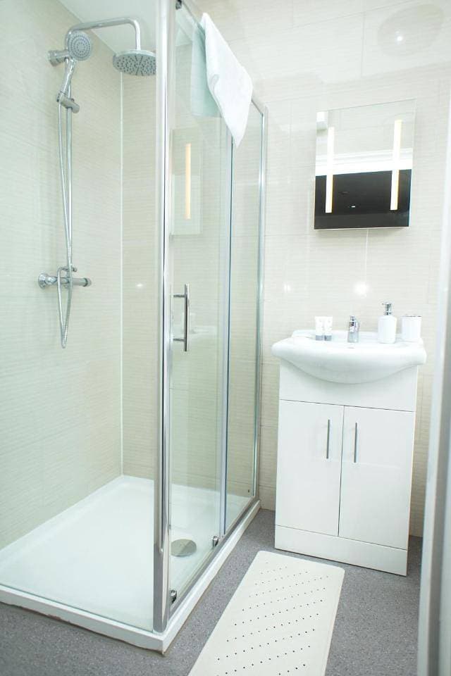 Foto 6 von 9: Standard Triple Room
